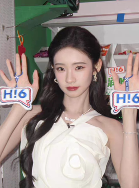 张艺凡同款方糖蝴蝶结项链女轻奢小众设计感锁骨链颈链配饰品吊坠