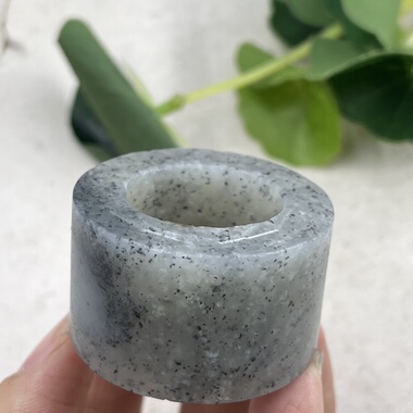 新疆和田玉点墨青花扳指内径23戒指边角料指环戒圈玉石毛料包邮t