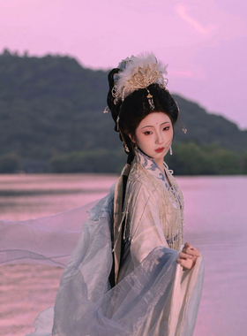 嫦娥羽毛凤冠女儿国国王发饰古风