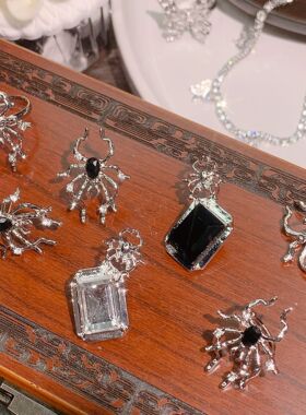 2022年新款原创升级版禁忌耳环