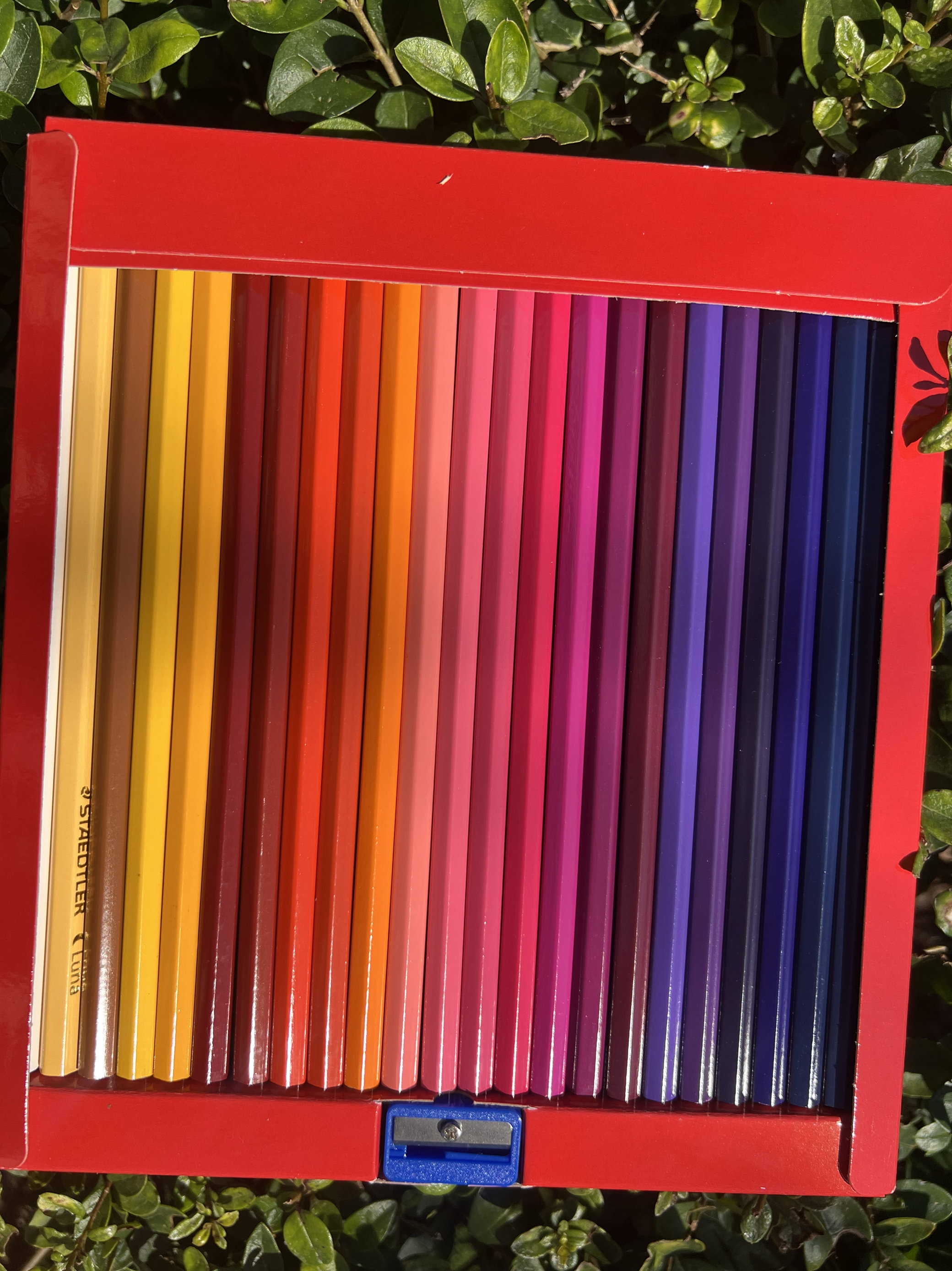 施德楼高货油性六角杆48色彩铅 拍3盒送一个削笔器,淘宝优惠券,粉丝福利购,淘宝优惠卷