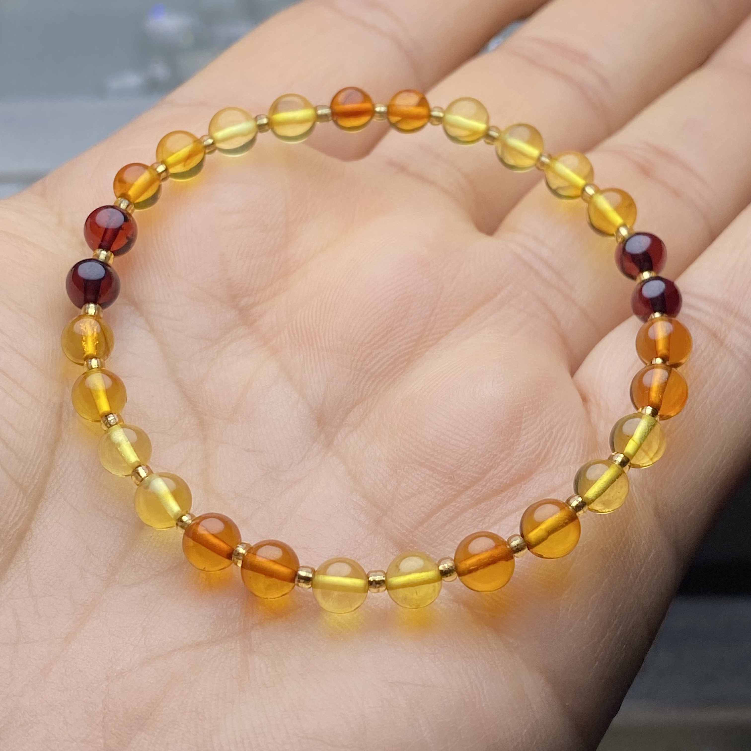 正品天然血珀金珀蜜蜡手串琥珀多宝手链女款简约时尚女款饰品礼物 - 图1