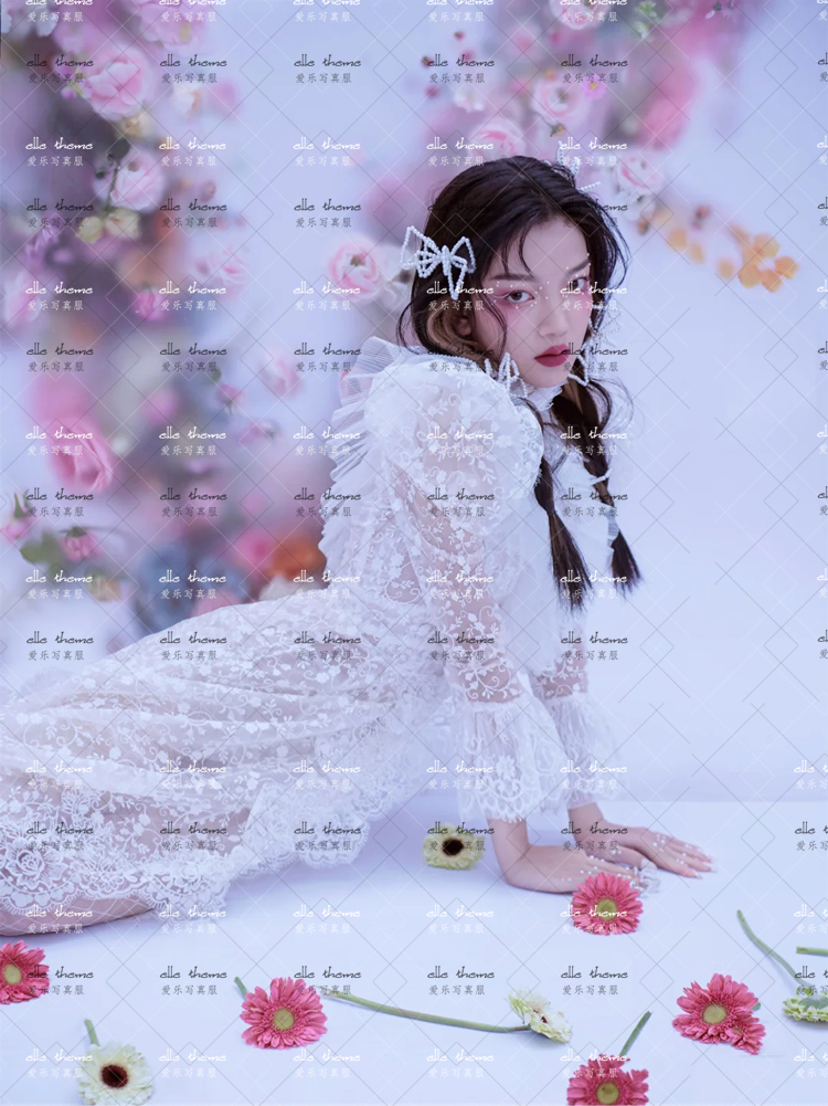 Fresh lace wedding dress suitable for photo sessions, season 2021, puff sleeves, V-neckline Fresh lace wedding dress suitable for photo sessions, season 2021, puff sleeves, V-neckline