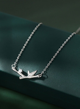 轻奢送女友项链生日礼物