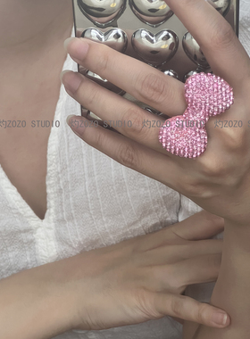 多巴胺Y2K甜酷少女卡通可爱KITTY猫的大号夸张满钻粉色蝴蝶结戒指