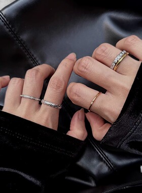 欧美风INS高级感百搭冷淡极细素圈钛钢泥鳅背戒指搭配食指戒叠戴