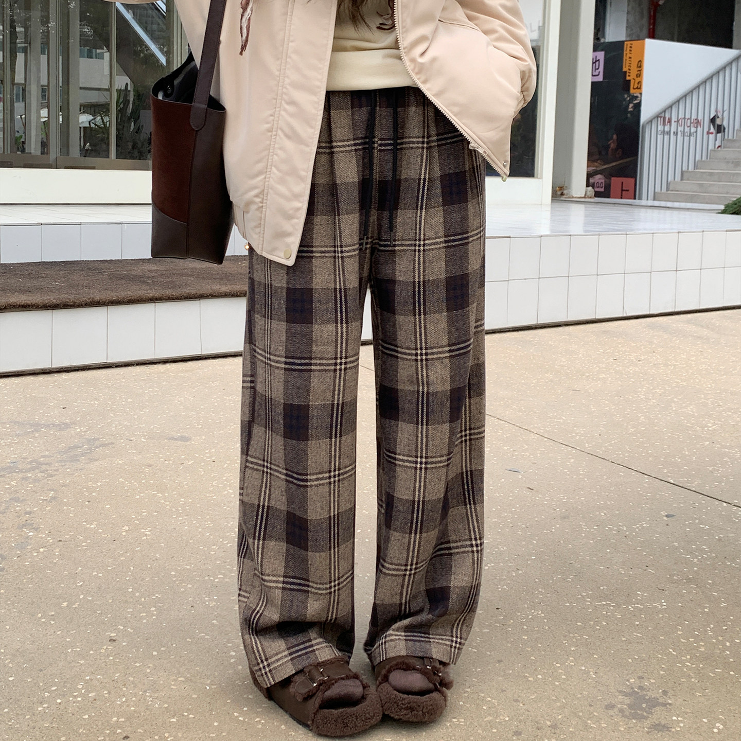 YUZI格纹阔腿裤咖色复古高级感松紧高腰宽松显瘦休闲裤大码女装,淘宝优惠券,粉丝福利购,淘宝优惠卷