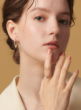 纯银古董框红宝石贝壳戒指