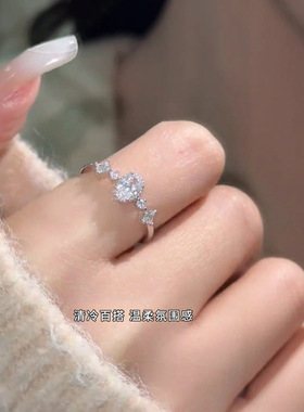 简约通勤超闪水晶椭圆鸽子蛋戒指