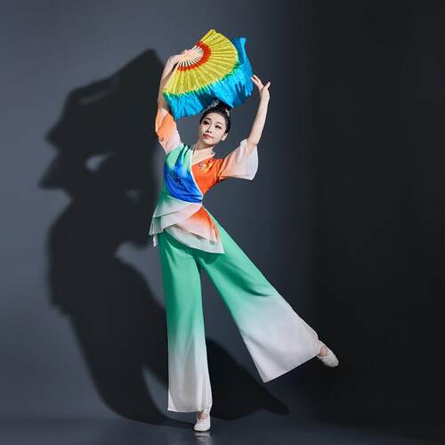 高端花鼓灯民间舞秧歌舞蹈服装晚会演出服舞蹈服秧歌服男女款套装 - 图0