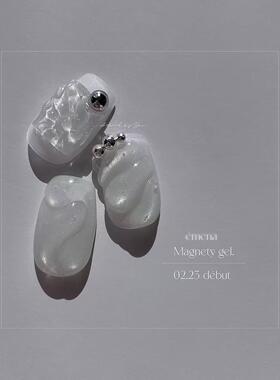 日本小布 Emena 新春春季 乳白色猫眼 0555 F07 甲油胶 INS网红