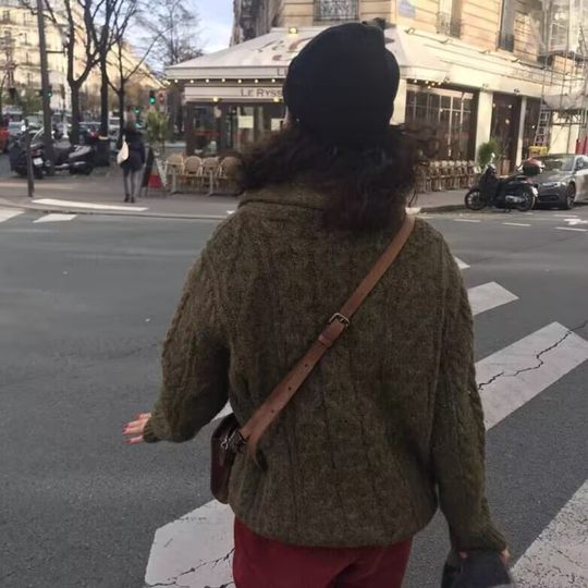 秋冬款山羊绒开衫女加厚复古针织外套2025慵懒韩版麻花宽松毛衣女