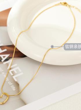 钛钢不掉色轻奢小众镂空爱心项链女ins韩版简约设计锁骨链项饰