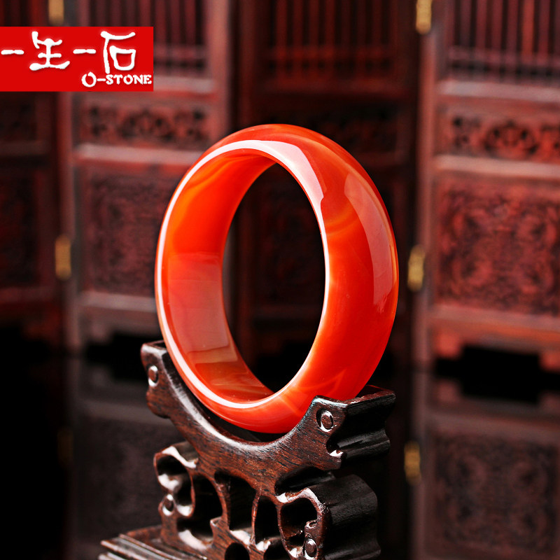  一生一石珠宝手镯