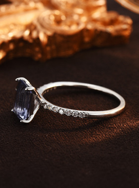 新款925纯银轻奢彩色石长方形四爪戒指女高级感品质珠宝厂家直销