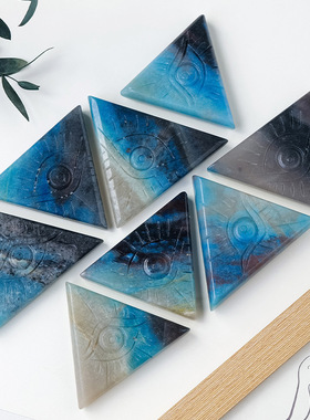 天然水晶羟磷铝恶魔之眼雕刻件 水晶矿标原石能量石三角装饰摆件