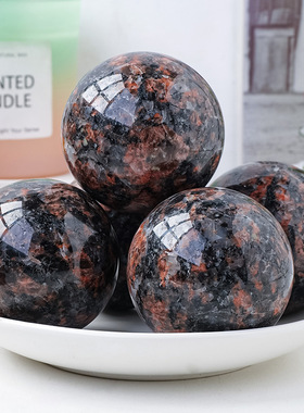 天然红闪石水晶球摆件 水晶原石打磨能量石球家居装饰工艺品
