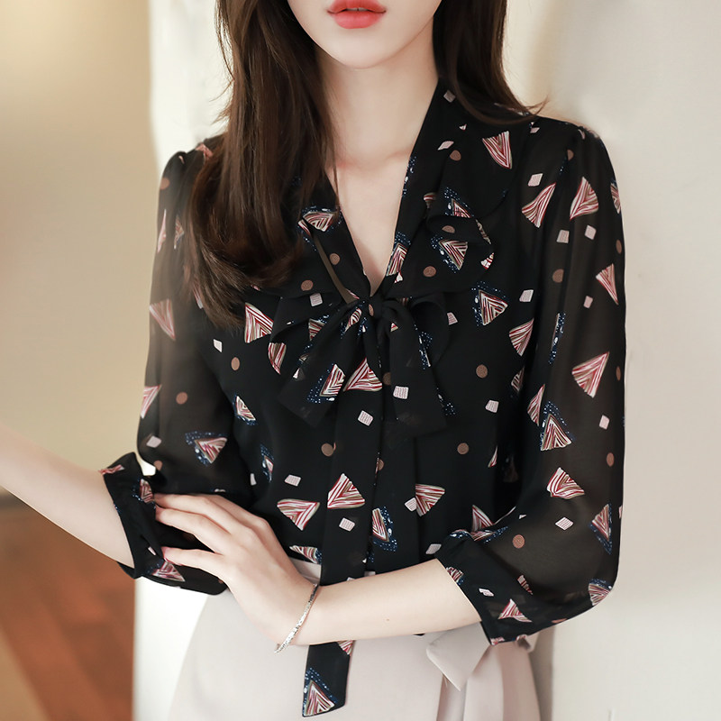 碎花雪纺女2020新款秋装长袖衬衫 宝采尔蕾丝衫/雪纺衫