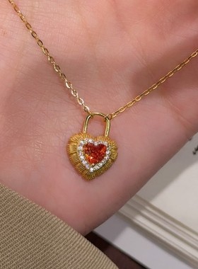 爱心锁头拉丝纯银925项链复古宫廷风红色锆石锁骨链ins感吊坠