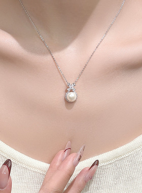 925纯银在逃公主珍珠项链女法式小香风蝴蝶结满锆圣诞锁骨链吊坠