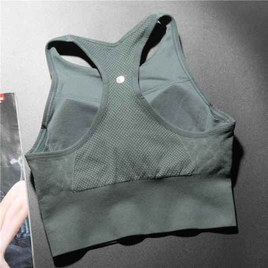 With chest pad, shockproof and non-exposure, fully wrapped