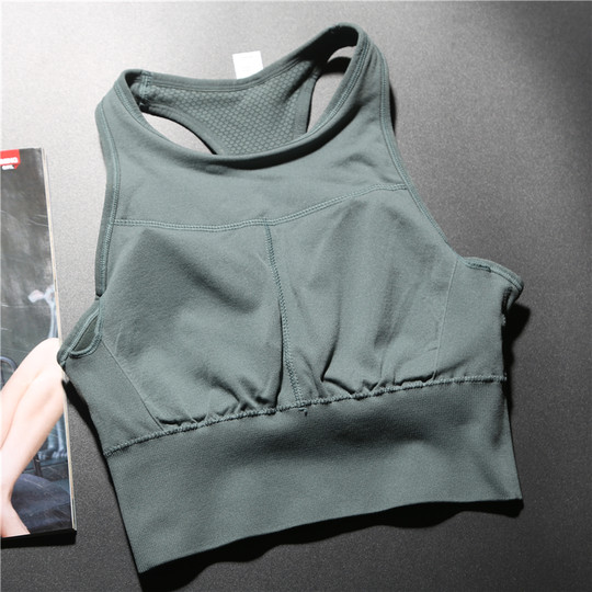 With chest pad, shockproof and non-exposure, fully wrapped