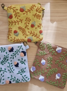 手工刺绣精致手作小包零钱包卡包可作壶承杯垫非遗手绣