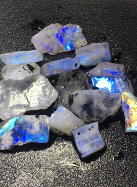 天然蓝光月光石原石标本鱼缸造景