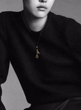 羽毛球拍吊坠运动风高颜值情侣卫衣ins小众休闲项链男生礼物