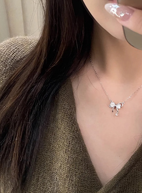 少女心爆棚~猫眼石蝴蝶结项链