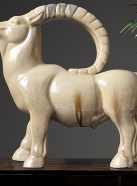 唐三彩藏羚羊黄色陶瓷摆件工艺品