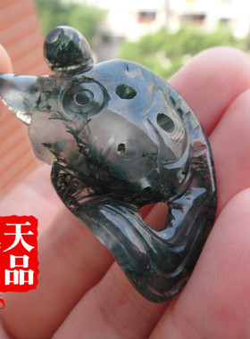 通透水草玛瑙镂空双面雕刻吊坠