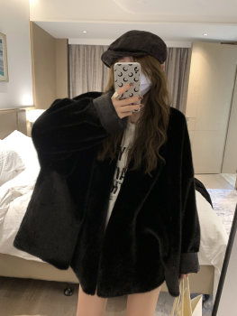 Fur integrated coat ສໍາລັບແມ່ຍິງ 2023 ເປັນມິດກັບສິ່ງແວດລ້ອມ fur mink ຮູບແບບໃຫມ່ທີ່ມີໂຄງສ້າງທີ່ດີເລີດ Maillard ເປືອກຫຸ້ມນອກຂົນສັດເກົາຫຼີ