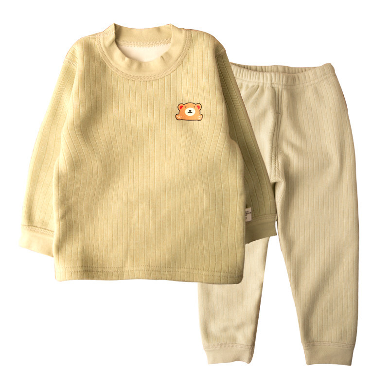 Counter quality supports trying on children's thermal underwear
