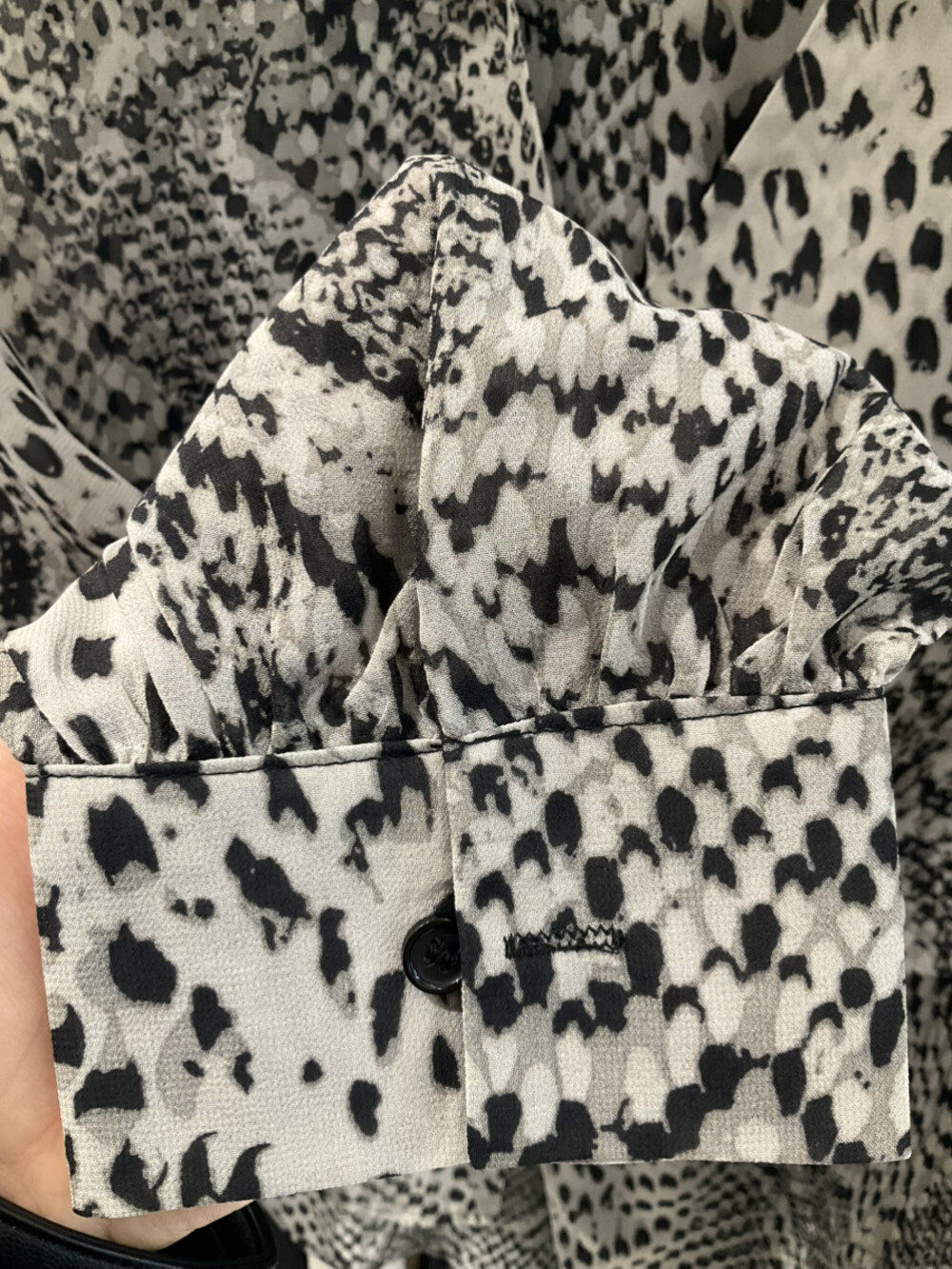 时尚豹纹印花雪纺衬衫女设计感小众气质百搭显瘦长袖上衣衬衣飘带,淘宝优惠券,粉丝福利购,淘宝优惠卷