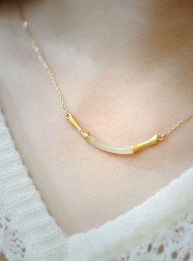 御臻和田玉925银o字女项链