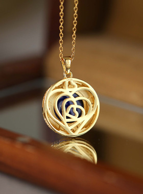 御臻女925银镀金复古吊坠