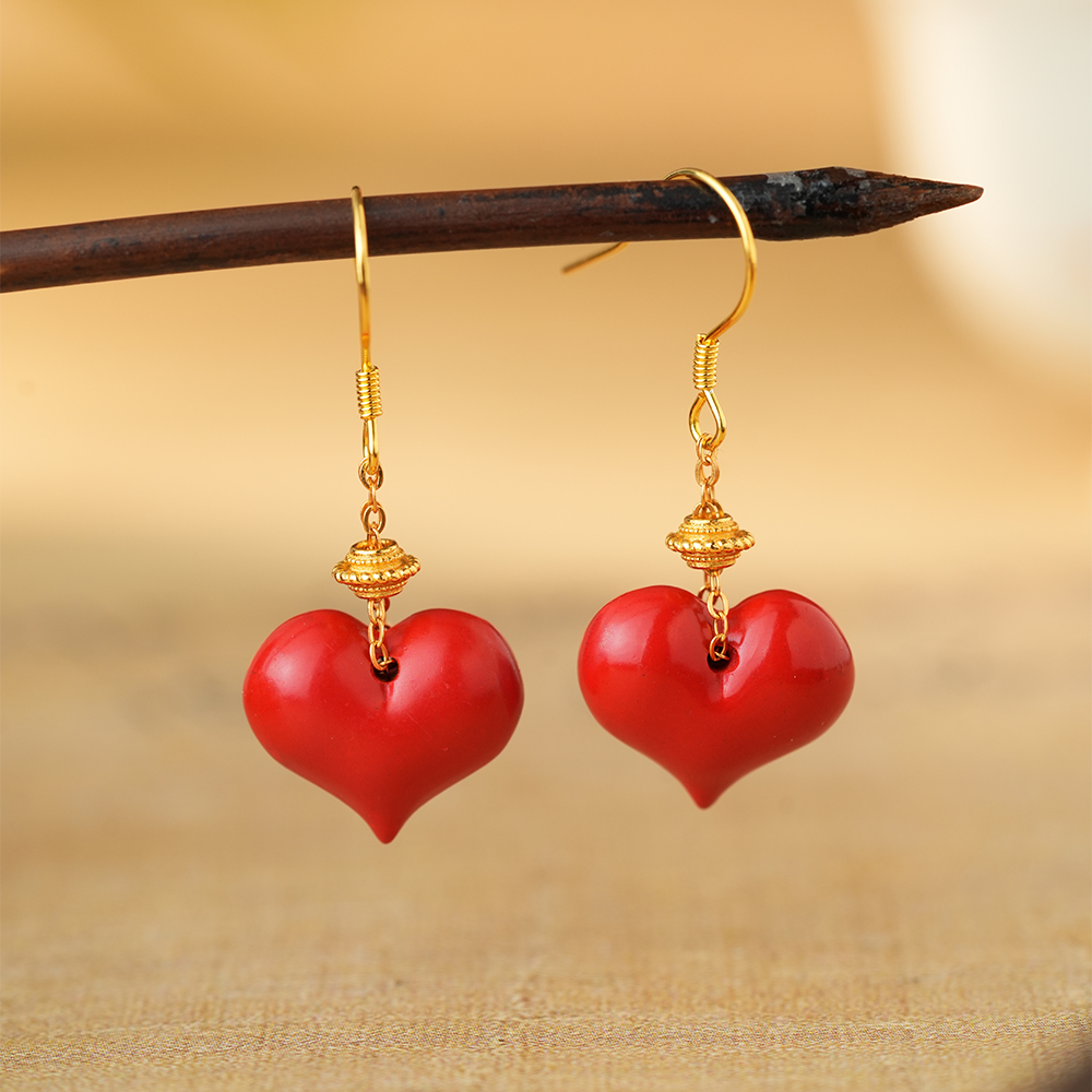 御臻珠宝｜朱砂｜S925银｜高含量设计款爱心耳钩屁桃女国风新款女 - 图1