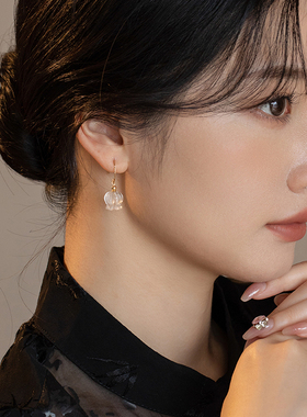 耳饰铃兰花枯木逢春原创女白水晶