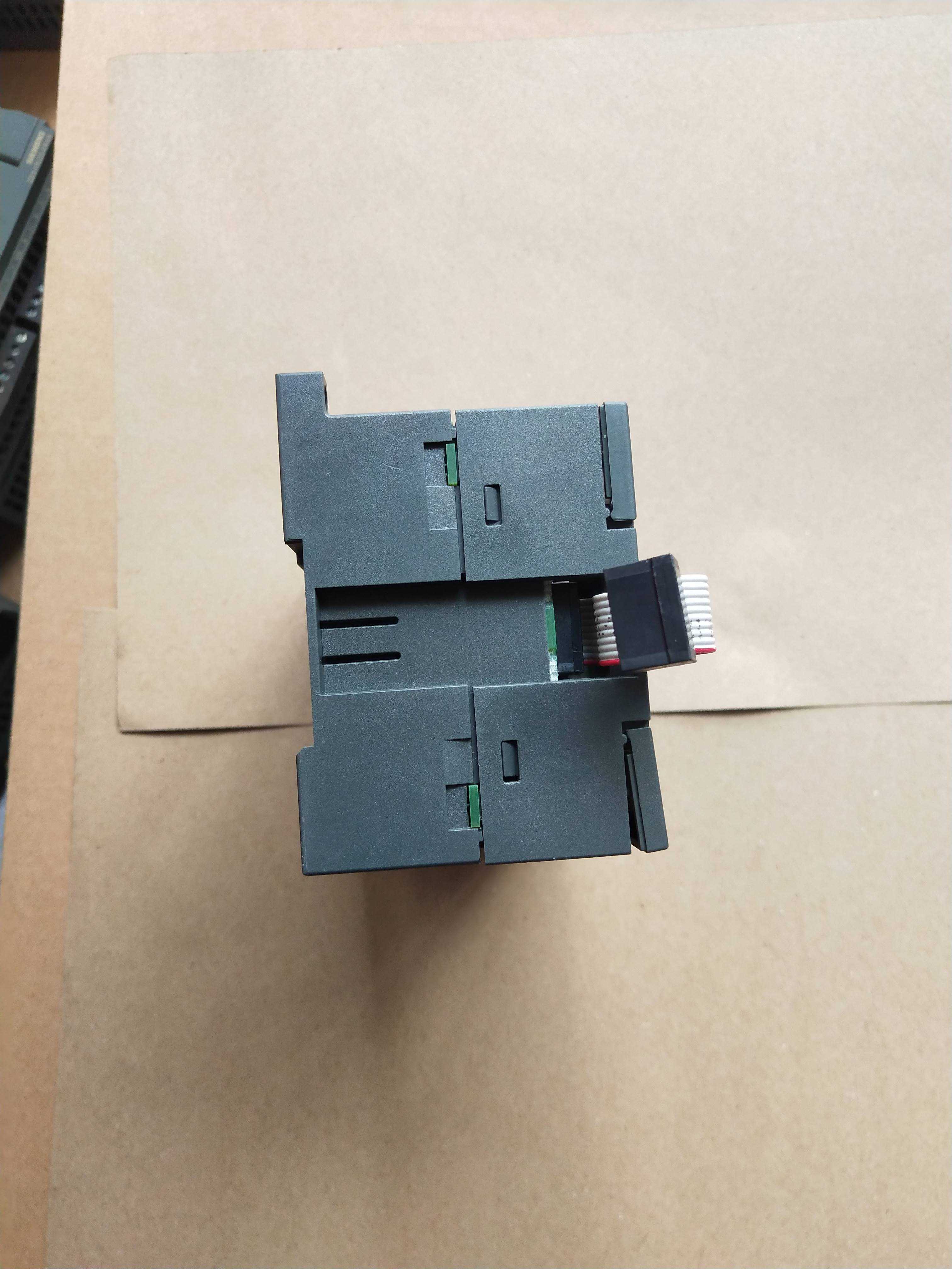 议价西门子S7-200PLC EM223CN DC/RELAY 223-1PL22-0XA8 16入16出 - 图3