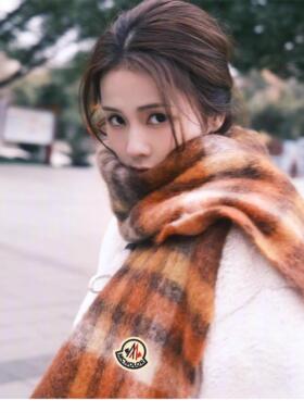 【官方直营】蒙口钢琴白鹿郑书意同款围巾蓝色格保暖秋冬围脖披肩