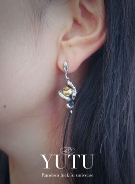 YUTU原创款S925银莉莉丝蛇年限定耳钉个性百 搭银饰纯银耳钉单只
