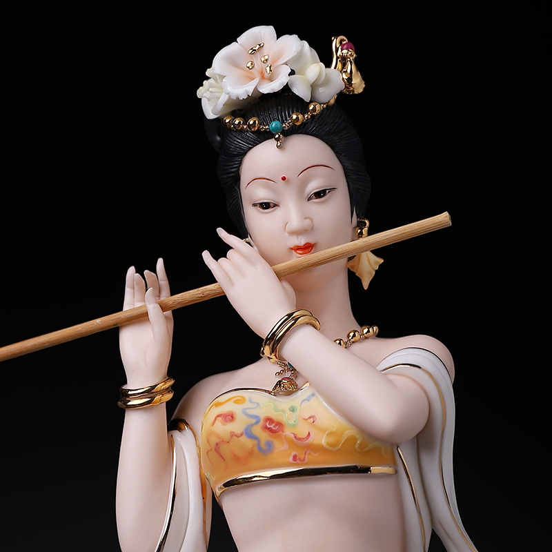 七珍 陶瓷摆件《飞天系列 笛韵悠扬》省大师陈戴茹家居艺术装饰品