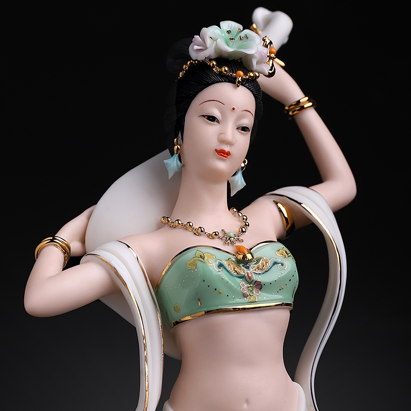 七珍 陶瓷摆件《飞天系列 反弹琵琶》省大师陈戴茹家居艺术装饰品
