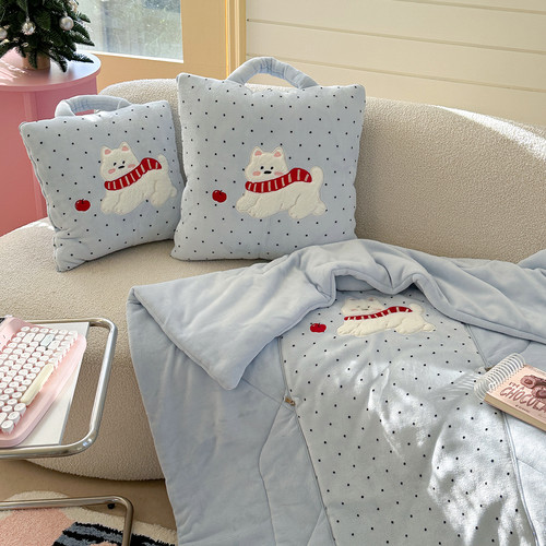 新款卡通加厚牛奶绒抱枕被子两用多功能车用靠背垫学生宿舍空调被 - 图0