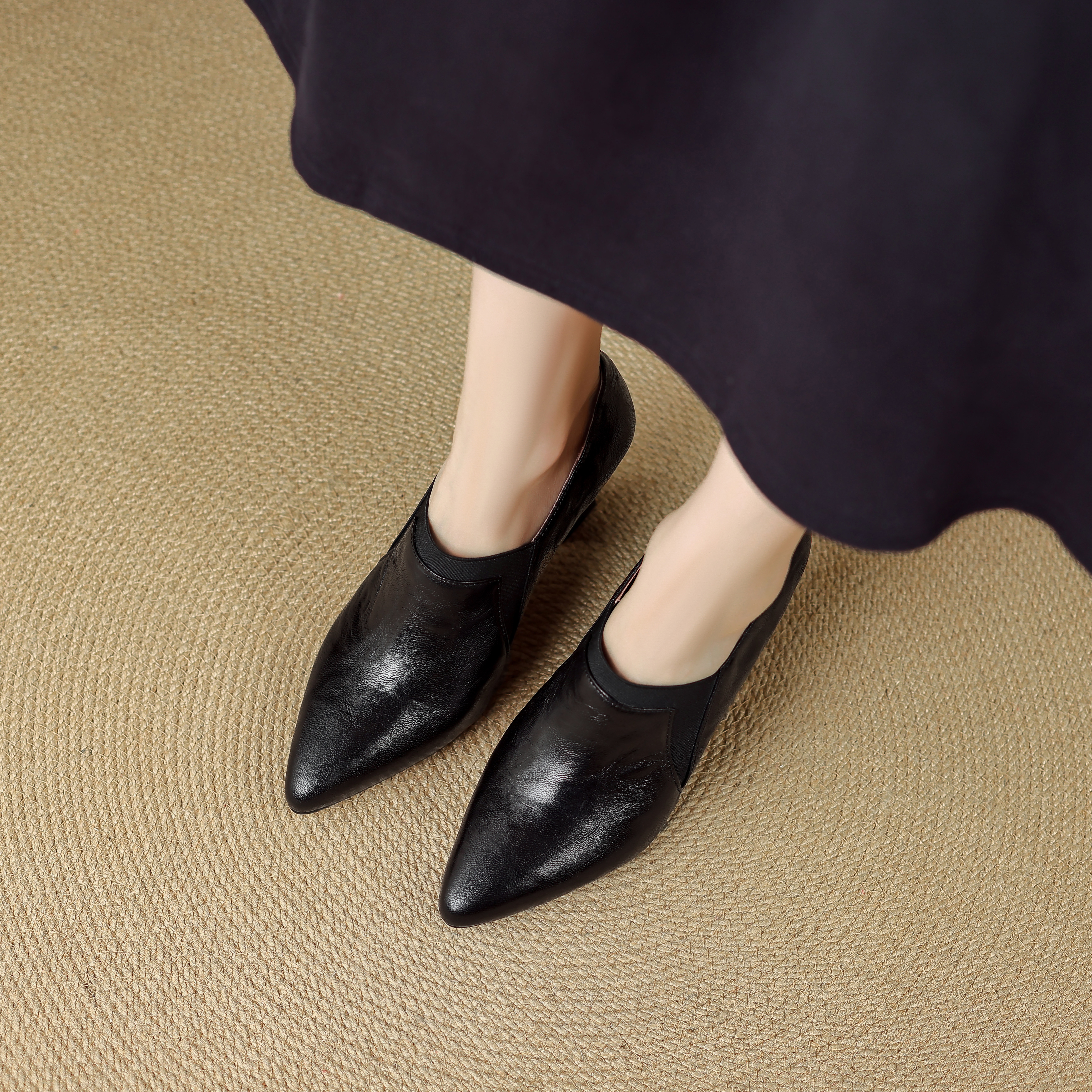 lorem香港 2026早春新款女鞋气质百搭尖头羊皮高级感深口高跟单鞋,淘宝优惠券,粉丝福利购,淘宝优惠卷