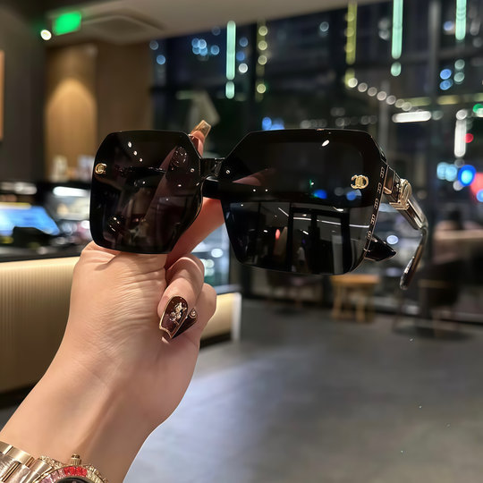 Women's sunglasses anti-ultraviolet outdoor driving polarizer