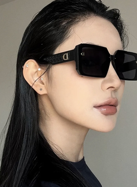 2025新款方框墨镜女士防紫外线高级感显脸小大牌太阳镜户外开车潮