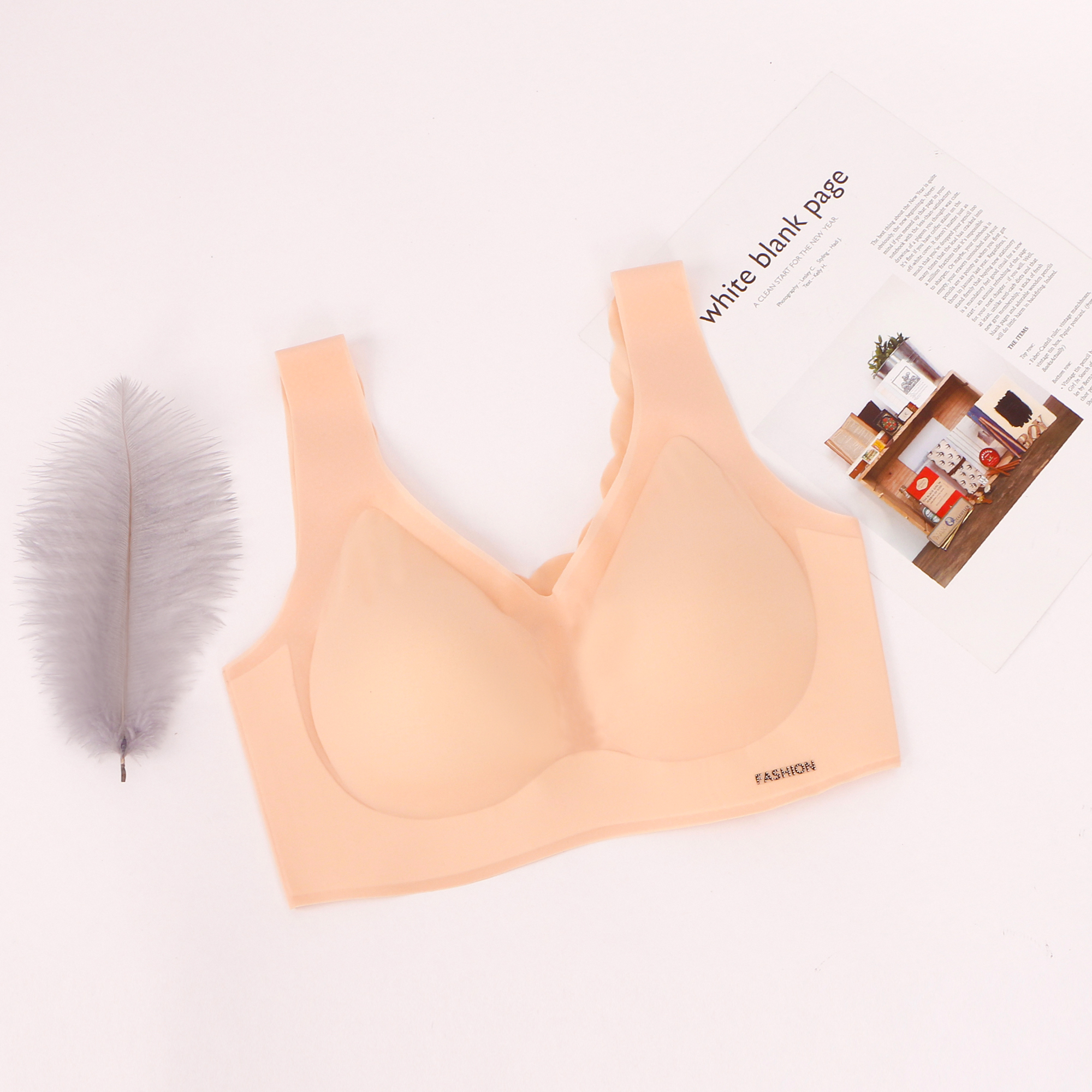 重黑科技 进口乳胶内衣乳木果抗螨聚拢无痕 92 小小疯 5 重黑科技 进口乳胶内衣乳木果抗螨聚拢无痕 92 小小疯 5