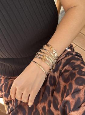 欧美敲打纹箭头菱形开口手镯